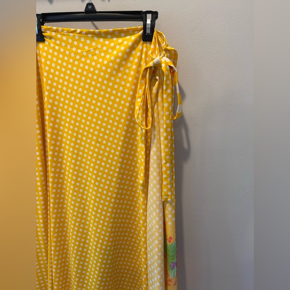 70s co-ord top & skirt yellow polka dot FITS MOST - Picture 10 of 12